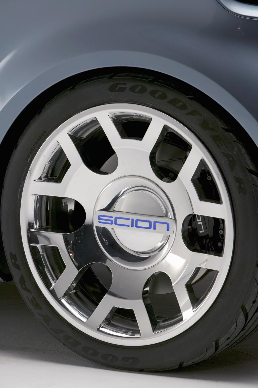 Колеса Scion t2B Concept 2005 года  (фото 3 из 21)